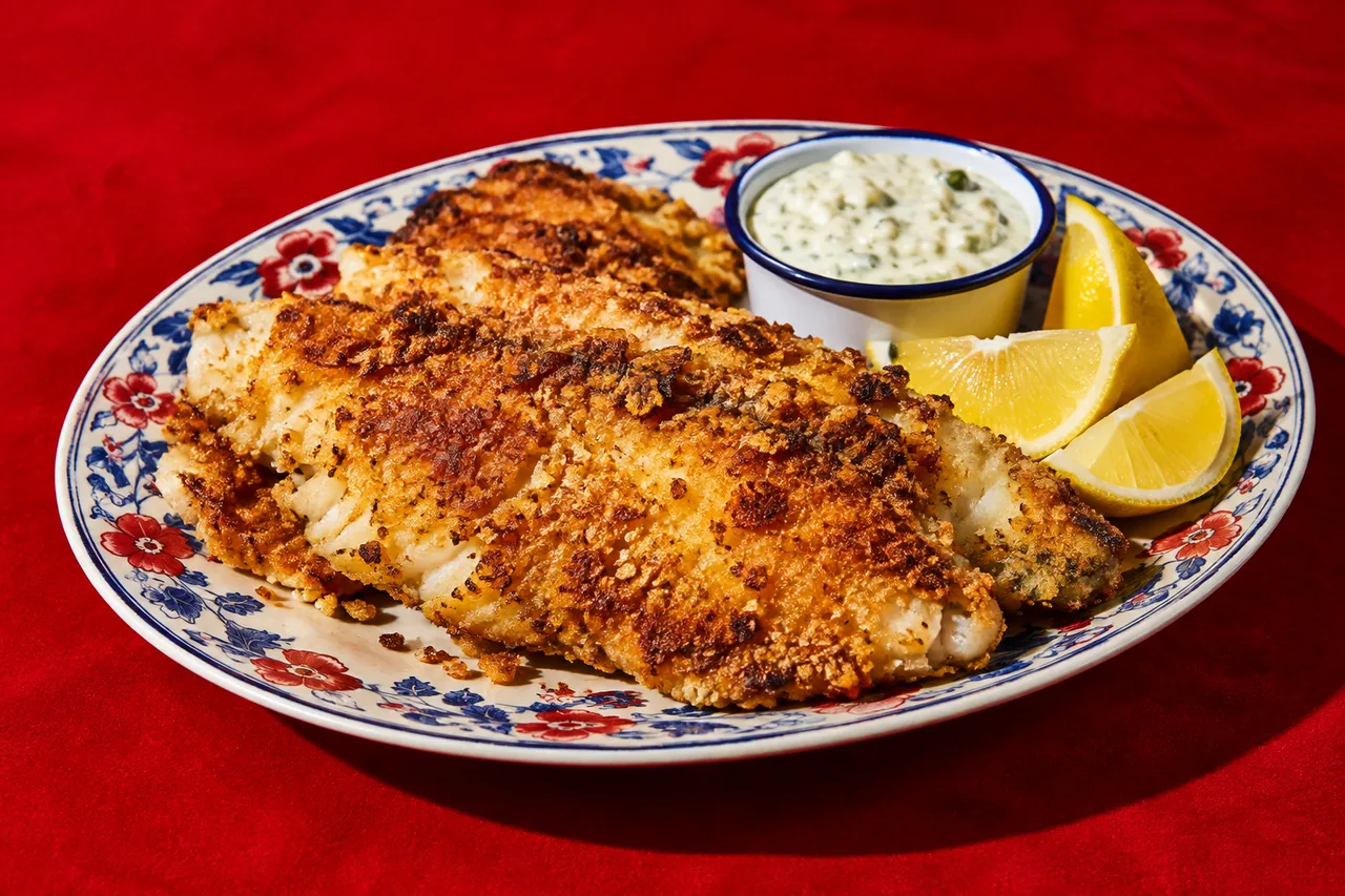 Doré jaune pané et poêlé au beurre, shore lunch du Nord ontarien