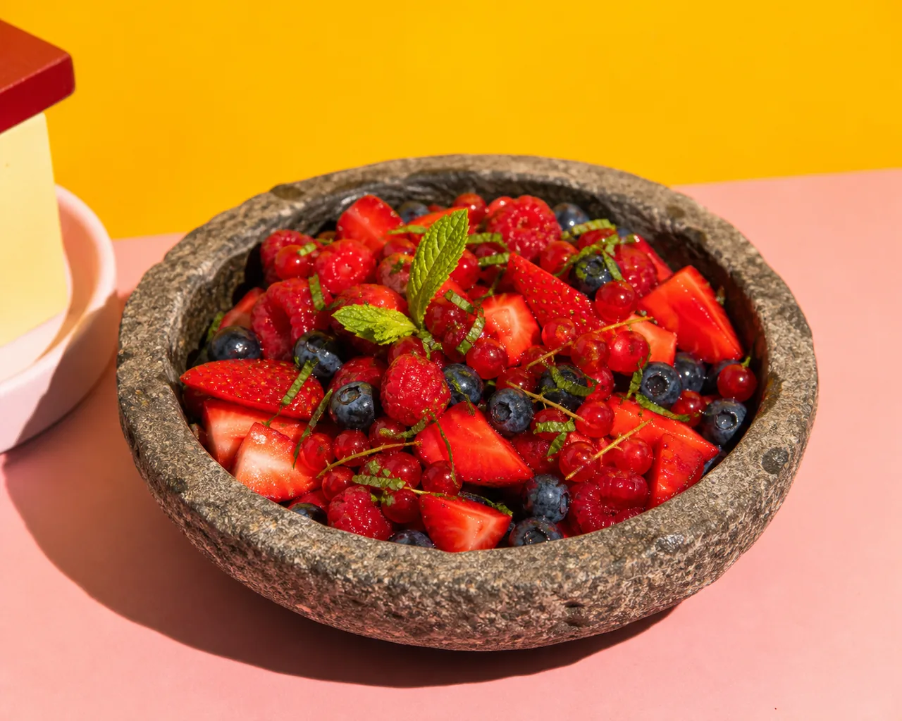 Salade de fruits rouges à la menthe